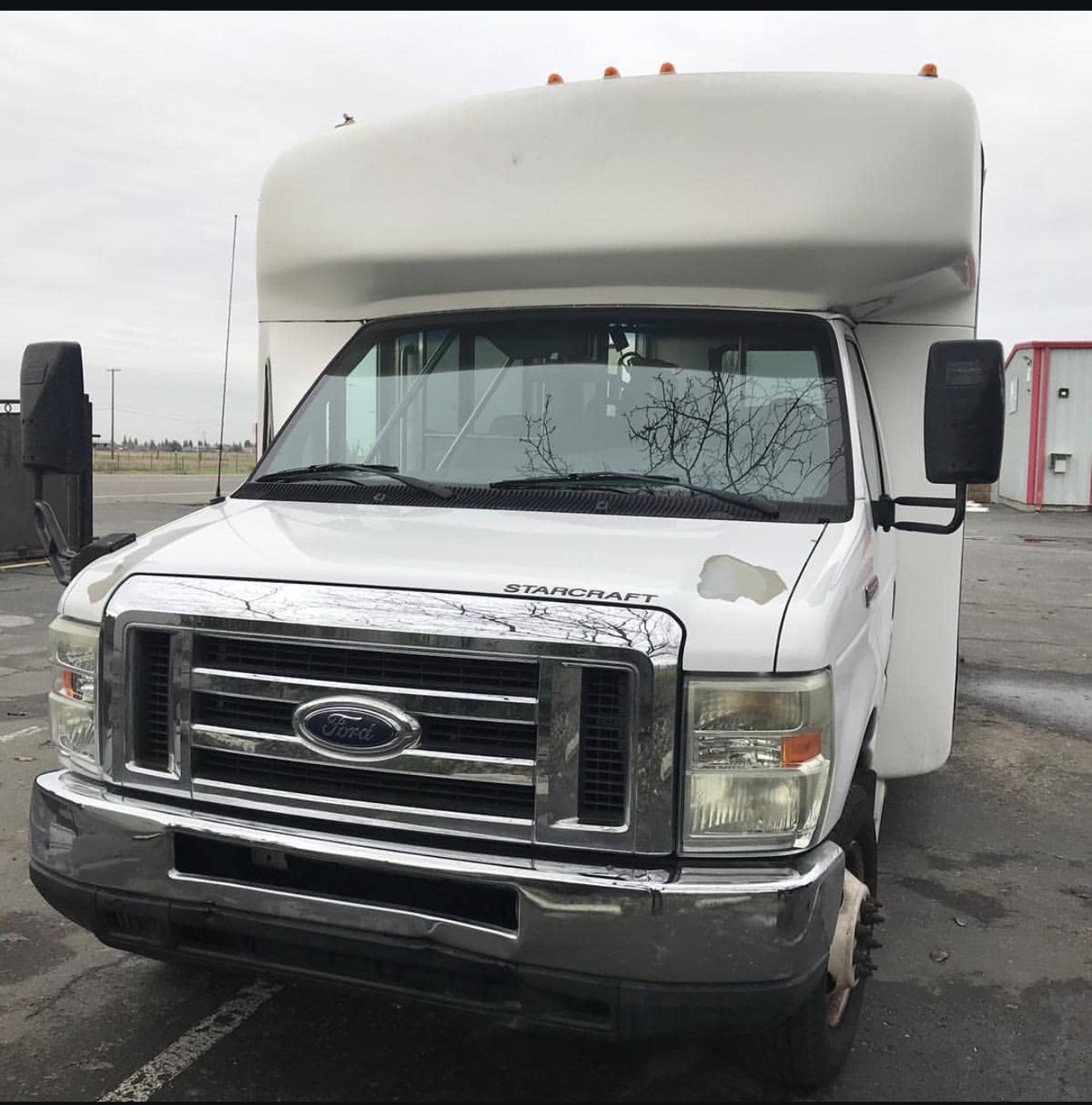 Starcraft shuttle bus